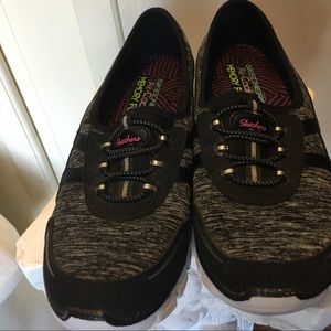 Skechers air cooled memory foam sneakers